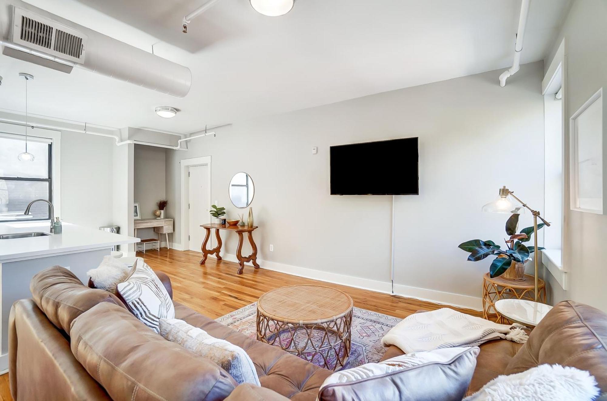 Sunny Downtown Apartment, Walk To Washington Park! Cincinnati Luaran gambar